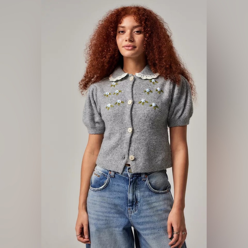 Kimchi Blue Lalisa Gray Embroidered Flower Knit Cardigan